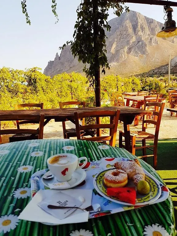 *** Szálloda Baglio Cofano Rooms & Relax Custonaci Olaszország